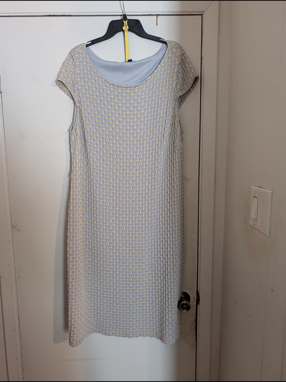 Sharagano Light Gray and Pale Yellow Knit Shift Dress